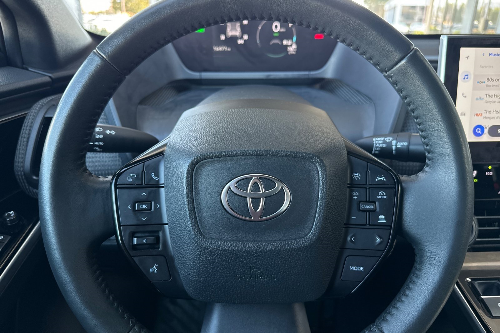 2025 Toyota bZ4X XLE photo 22