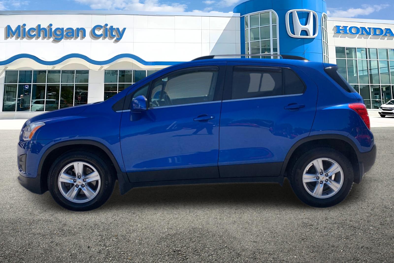 Used 2015 Chevrolet Trax LT with VIN KL7CJLSBXFB115807 for sale in Michigan City, IN