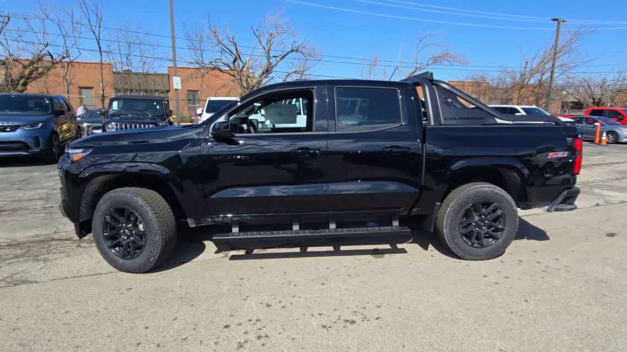 2025 Chevrolet Colorado Z71 photo 5