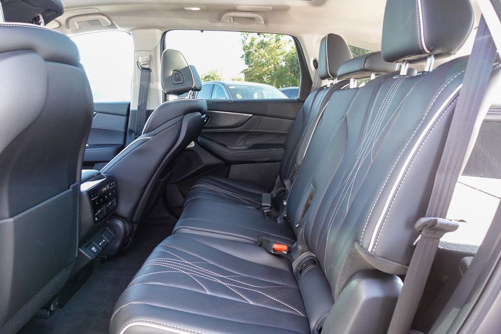2026 Acura MDX Sport Advance photo 22
