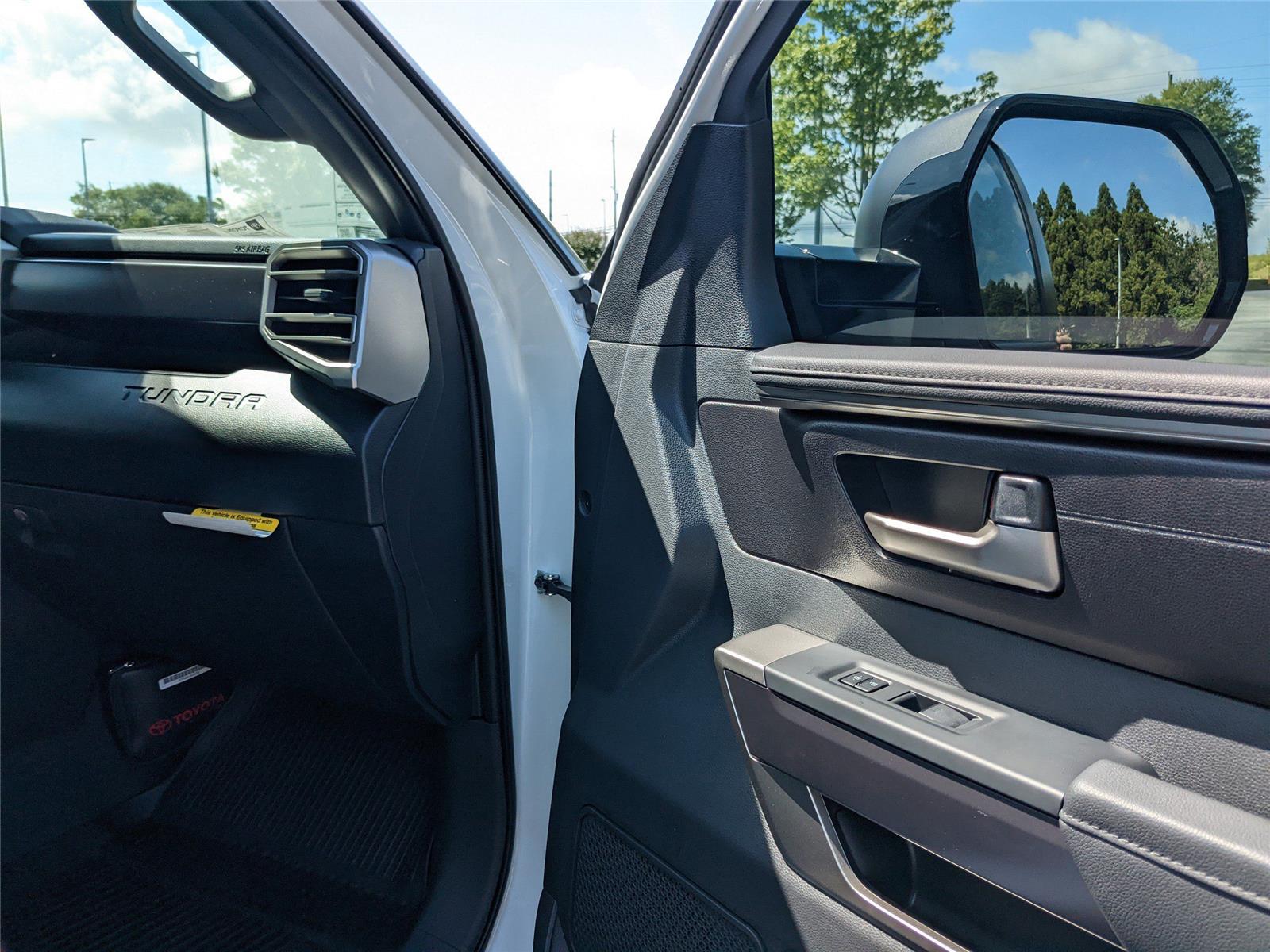 2025 Toyota Tundra SR5 CrewMax photo 3