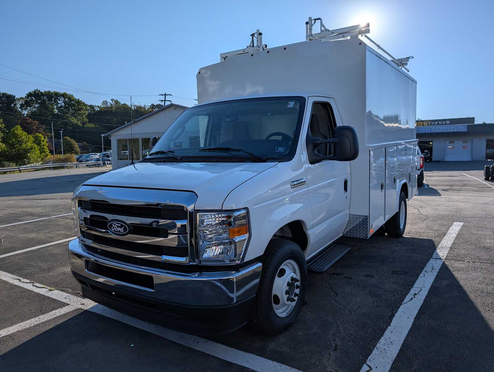 2026 Ford E-Series Cutaway Base's photo