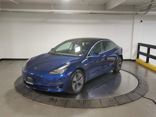 2020 Tesla Model 3 Long Range photo 3