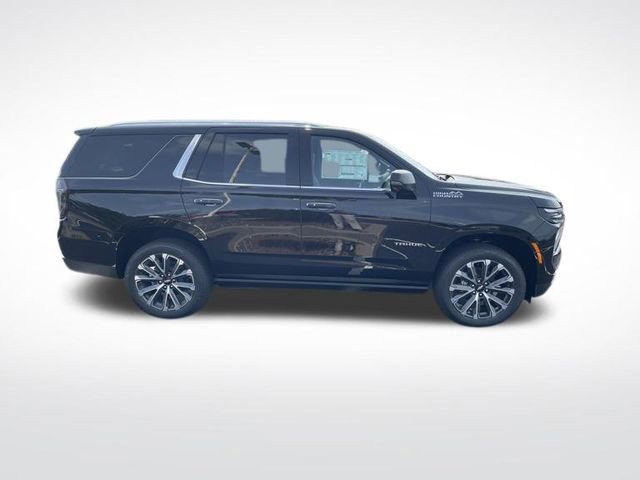 2025 Chevrolet Tahoe High Country photo 4