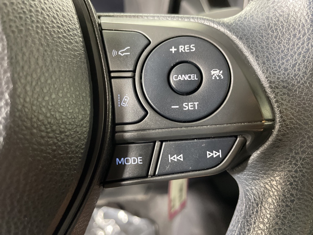 2022 Toyota Corolla LE photo 22