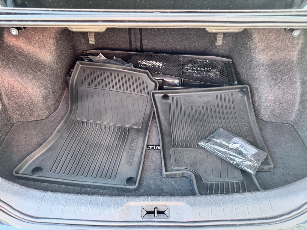 2022 Nissan Altima 2.5 SV photo 7