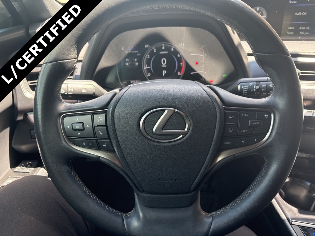 2022 Lexus UX 200 photo 8