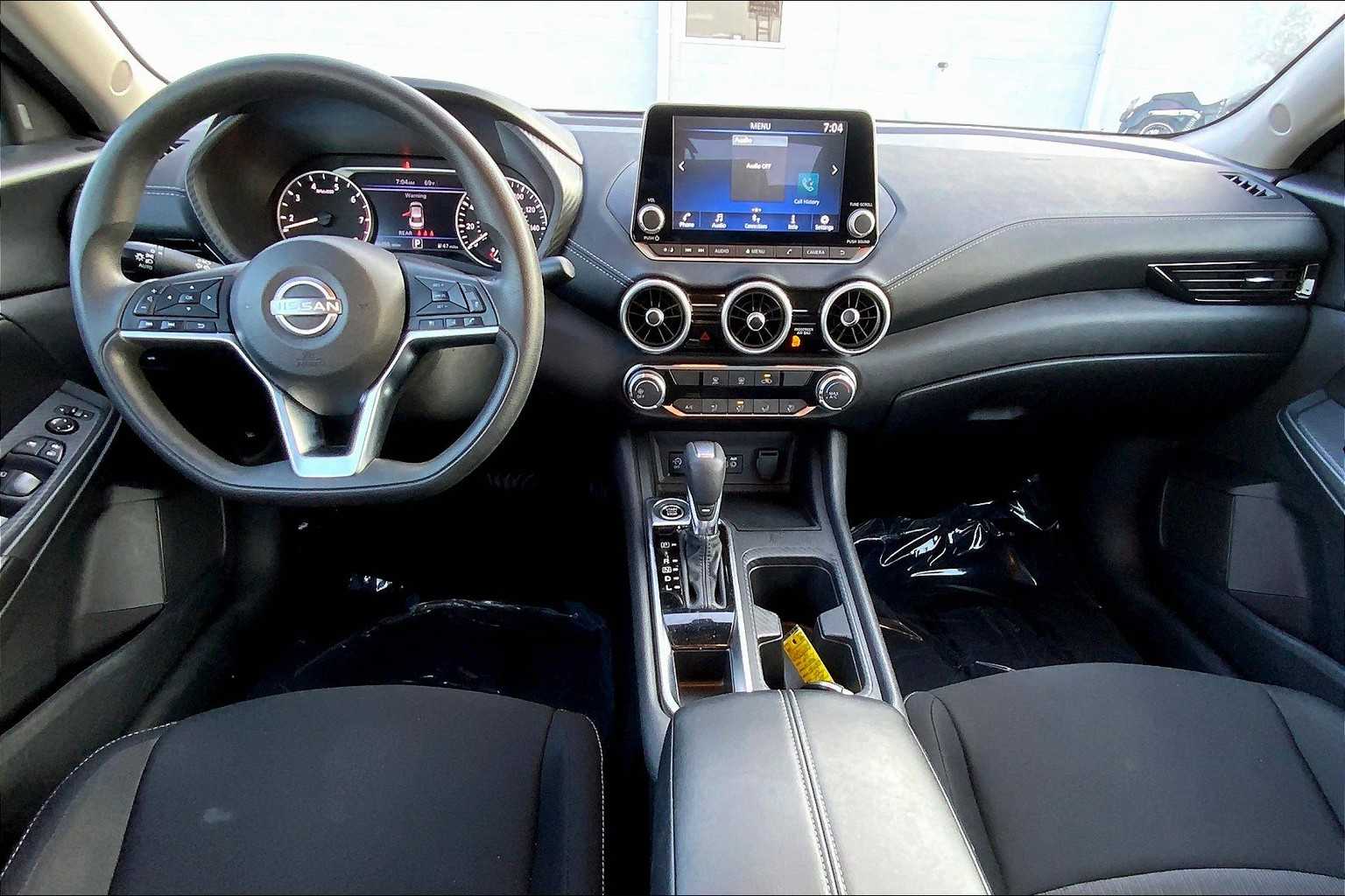 2024 Nissan Sentra SV photo 14