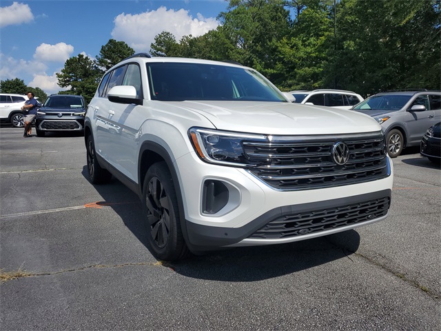 2026 Volkswagen Atlas SE Technology photo 3