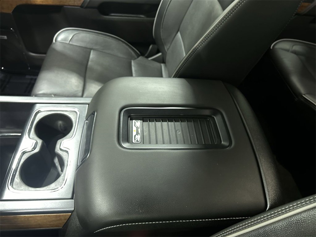 2018 Chevrolet Silverado 1500 High Country photo 22