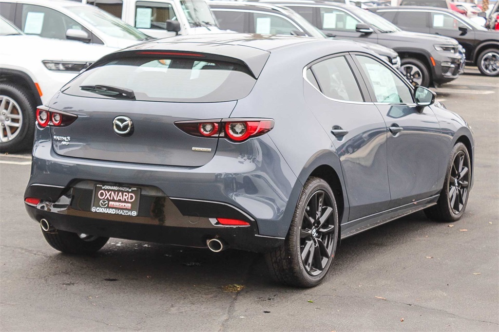 2025 Mazda Mazda3 2.5 s Carbon photo 2