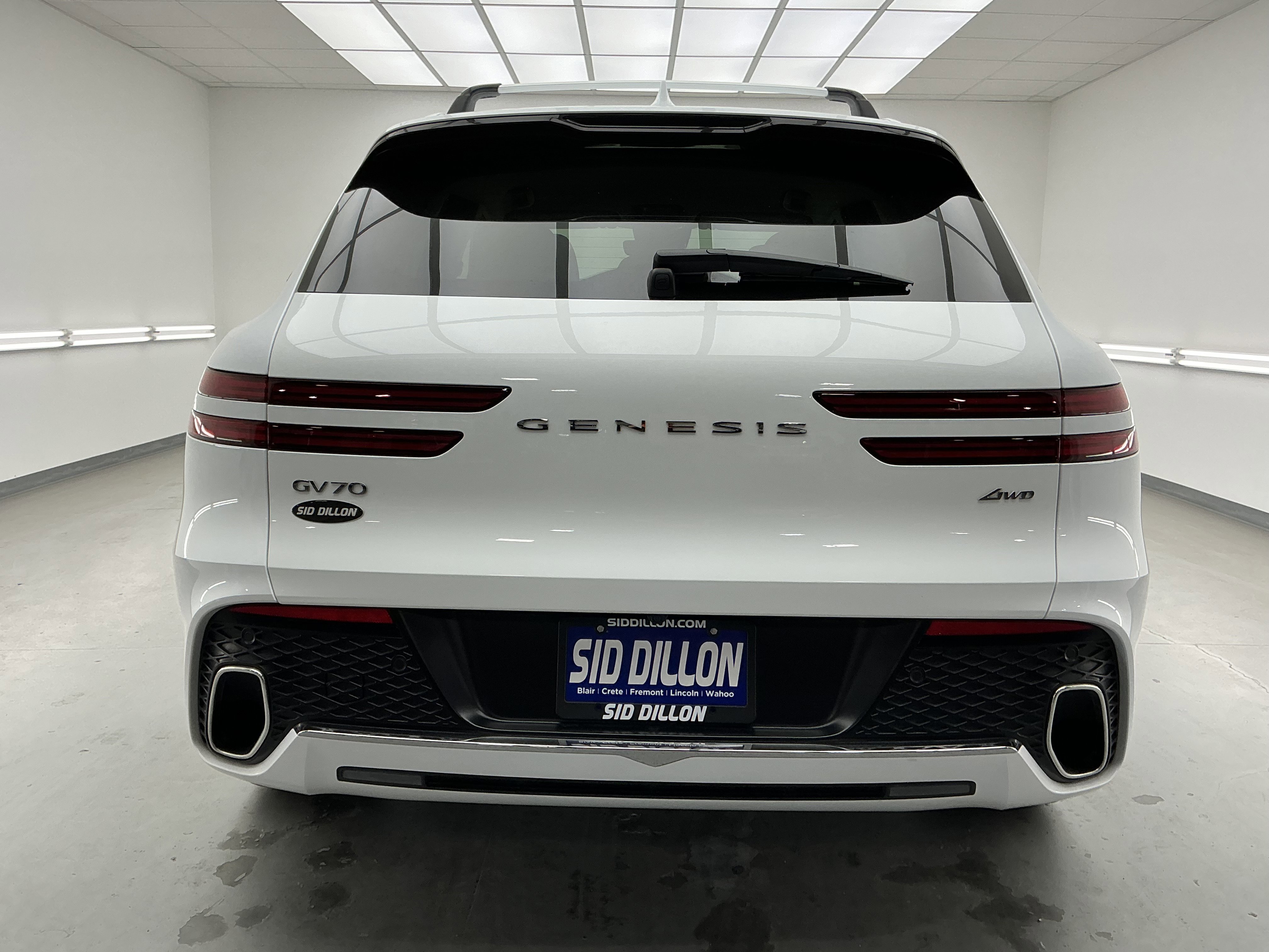 2025 Genesis GV70 2.5T photo 2