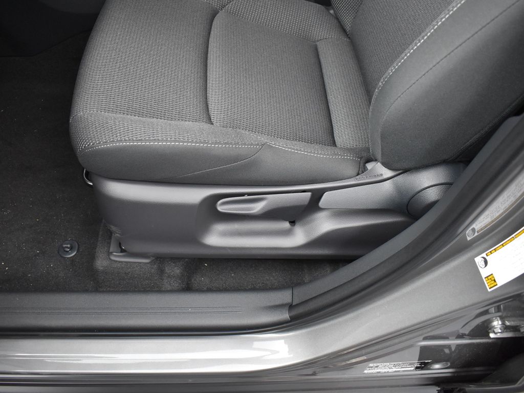 2025 Subaru Solterra Premium photo 10