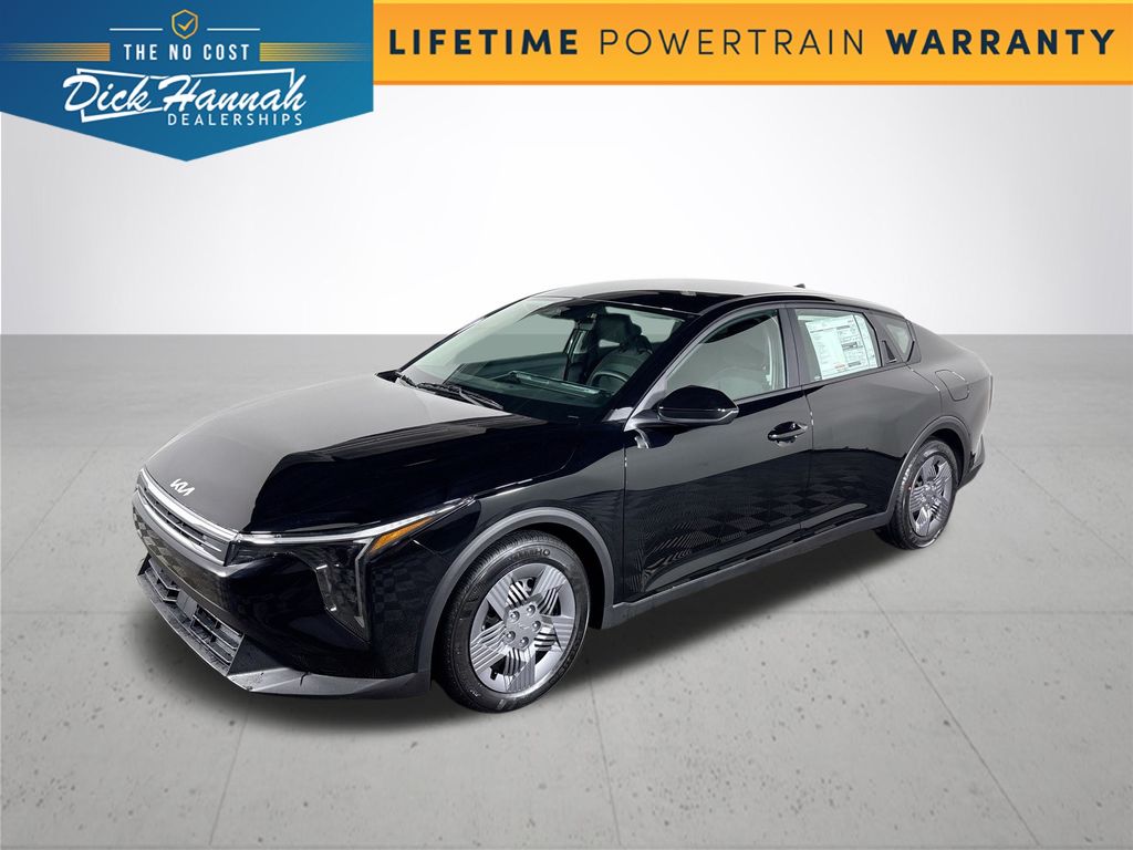 2025 Kia K4 LX's photo