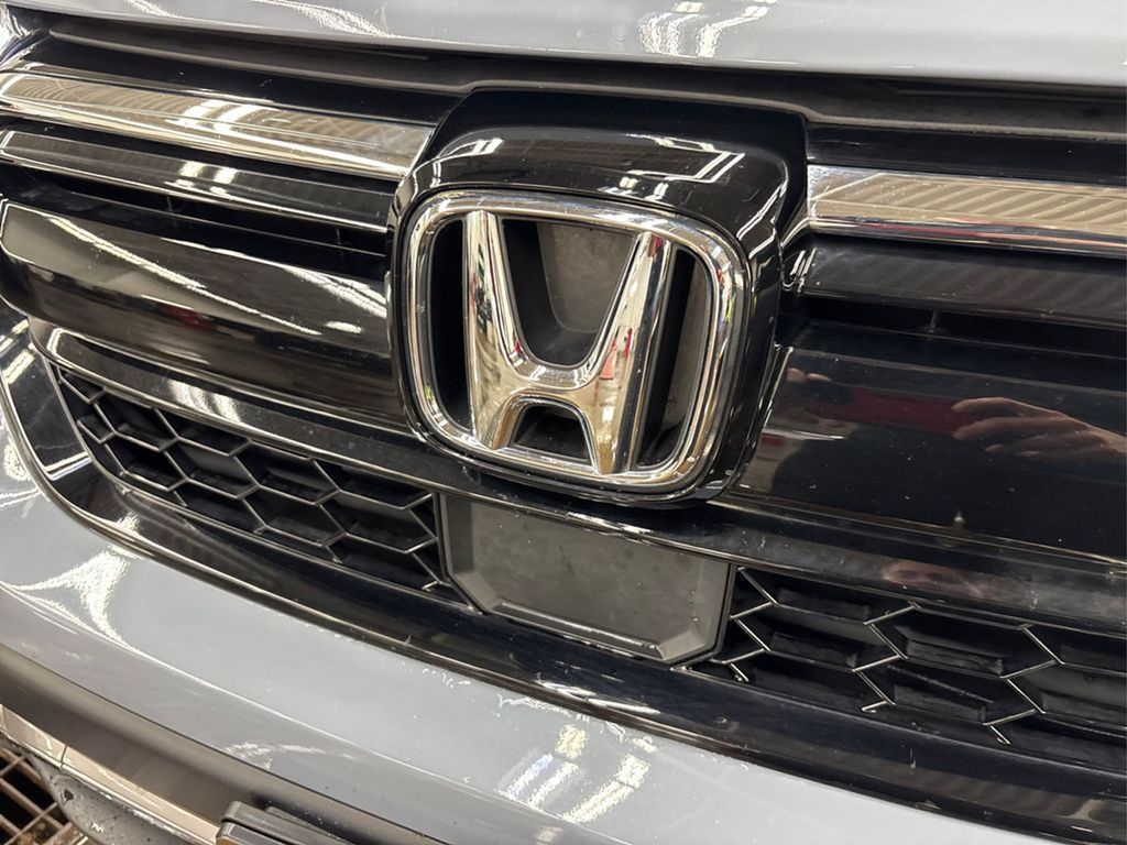 2022 Honda CR-V Touring photo 15