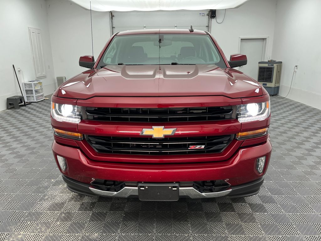 2018 Chevrolet Silverado 1500 LT photo 4