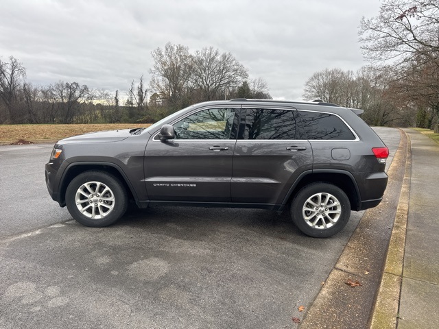 2015 Jeep Grand Cherokee Laredo photo 2
