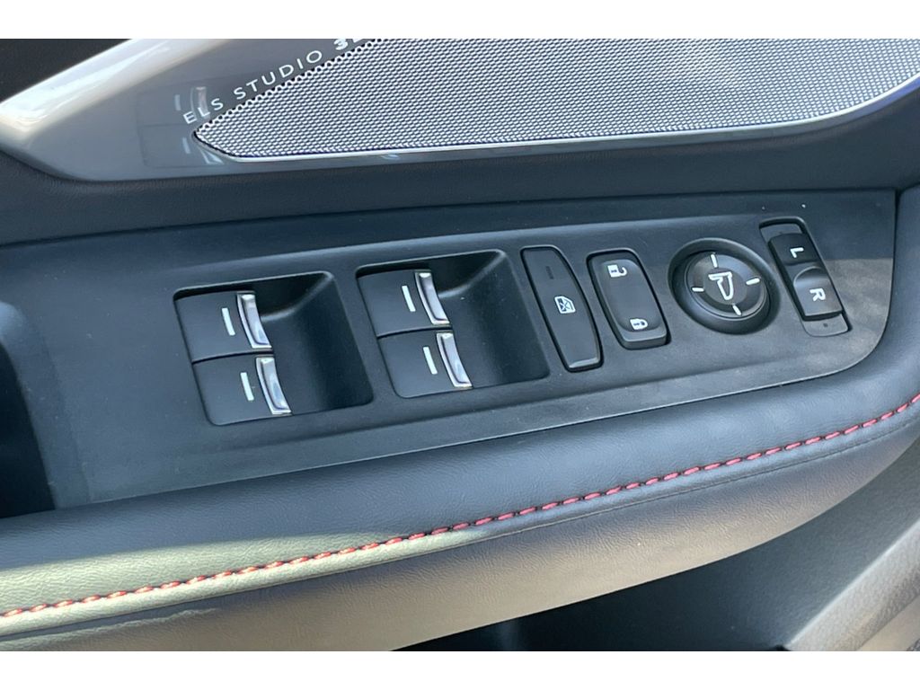 2025 Acura RDX A-Spec photo 11