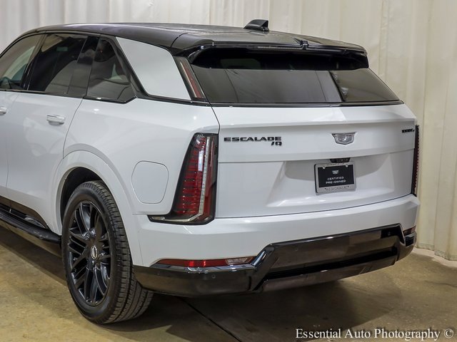 2025 Cadillac Escalade IQ Sport photo 4