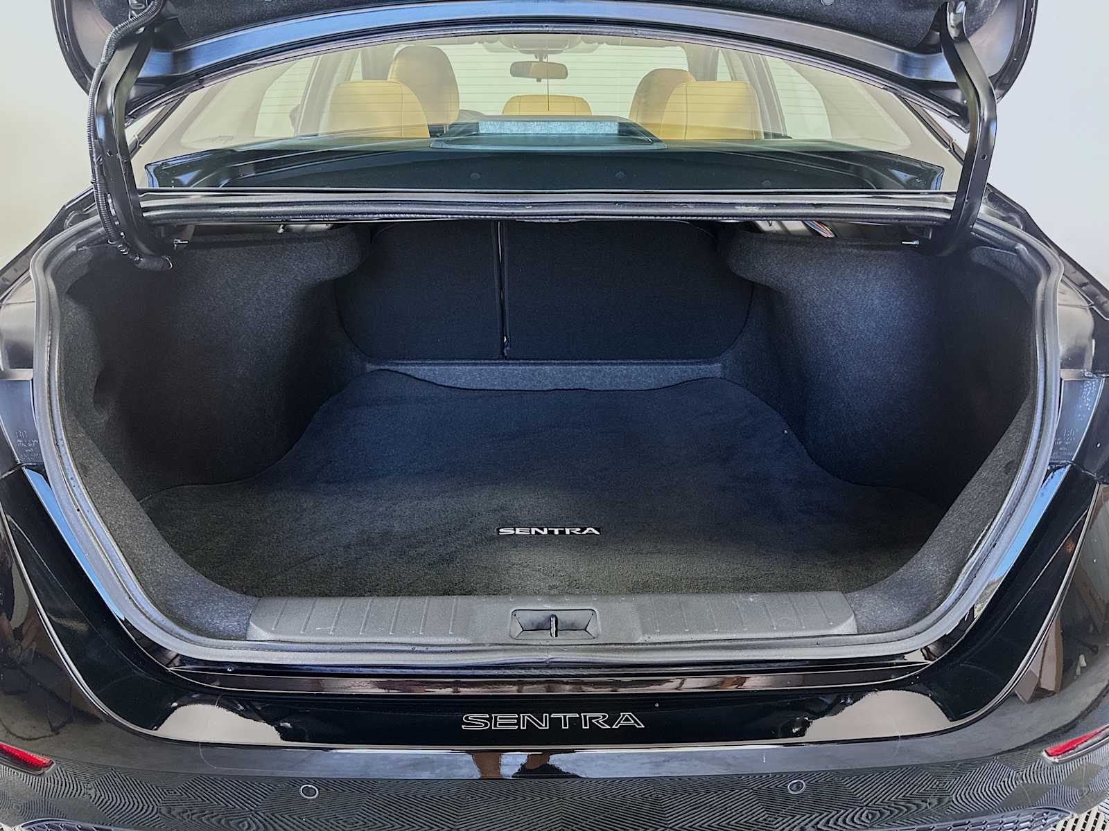 2024 Nissan Sentra SV photo 23