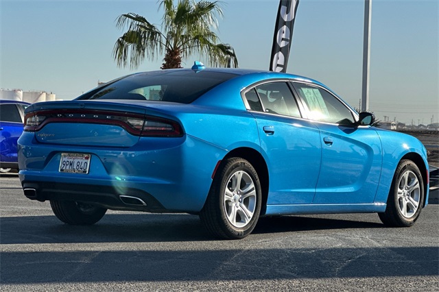 2023 Dodge Charger SXT photo 3