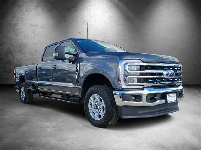 2026 Ford F-250 XLT photo 2
