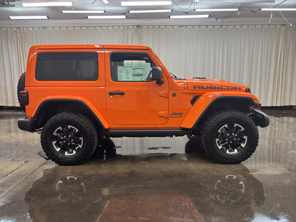 2025 Jeep Wrangler Rubicon photo 4