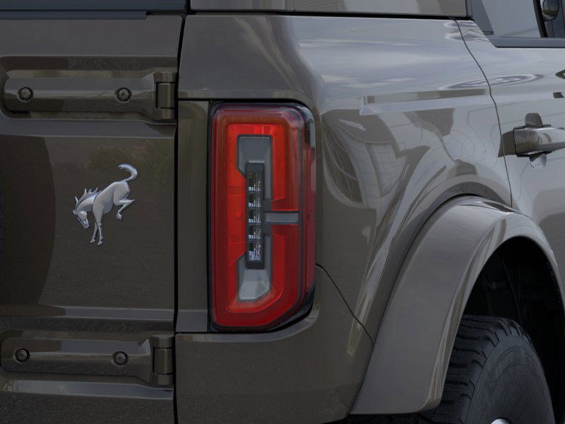 2025 Ford Bronco Outer Banks photo 24