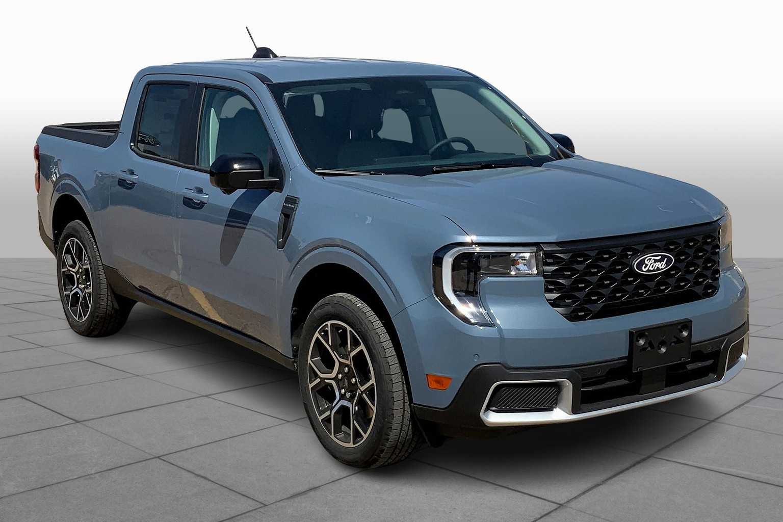 2025 Ford Maverick Lariat photo 2