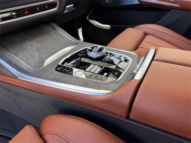 2026 Bmw X7 M60i photo 16