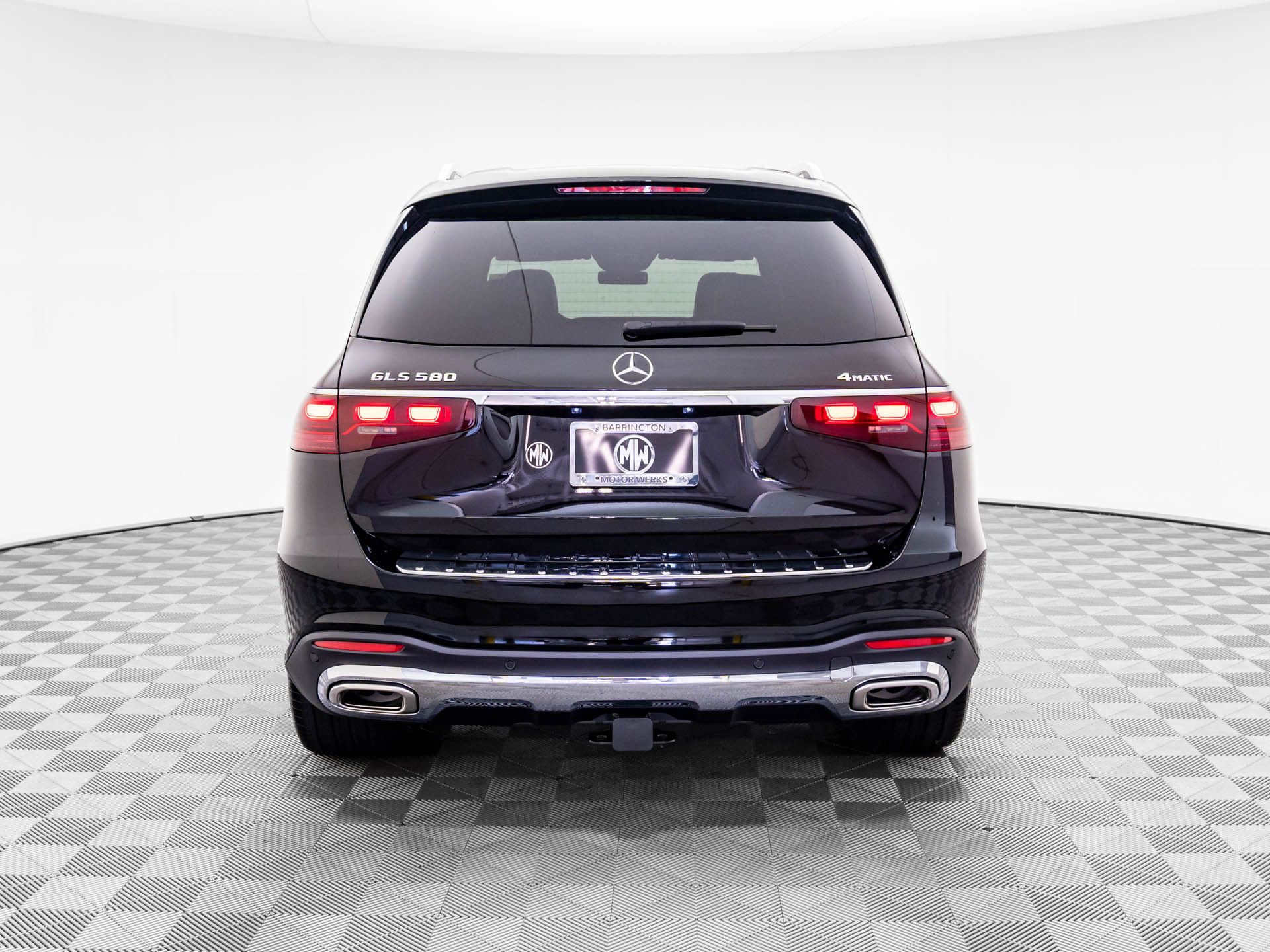 2025 Mercedes Benz GLS 580 4MATIC photo 4