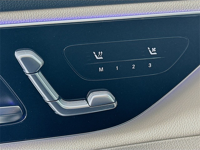 2026 Mercedes Benz GLC 300 photo 17