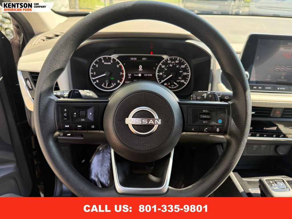 2024 Nissan Rogue SV photo 17