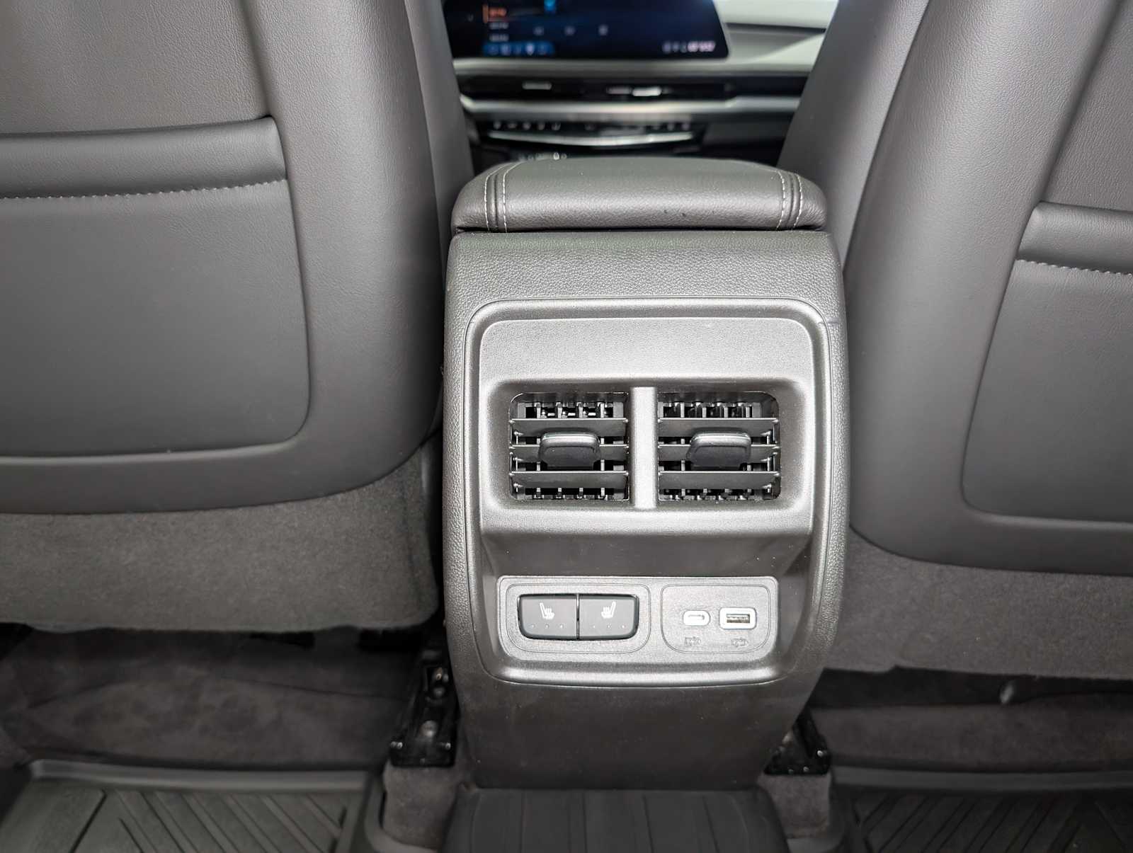 2024 Cadillac XT4 Premium Luxury photo 22