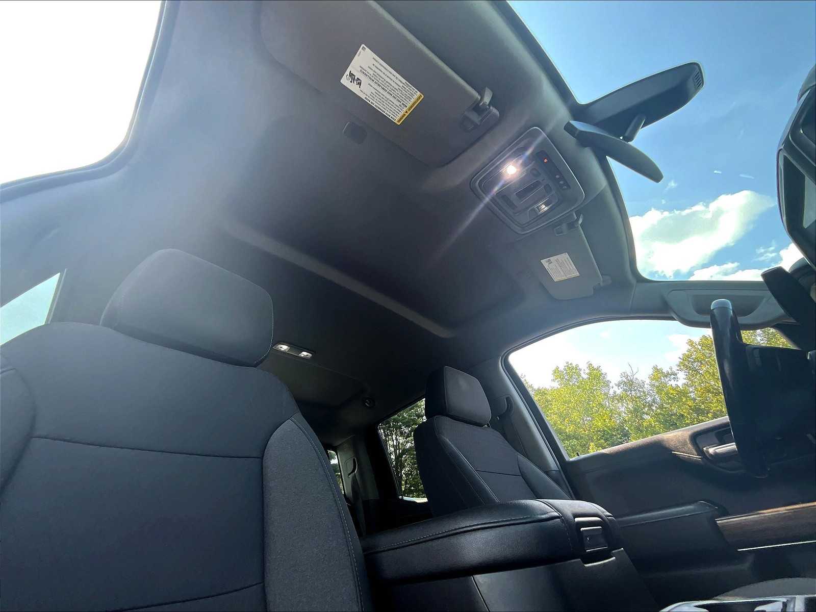 2022 Chevrolet Silverado 1500 RST photo 22