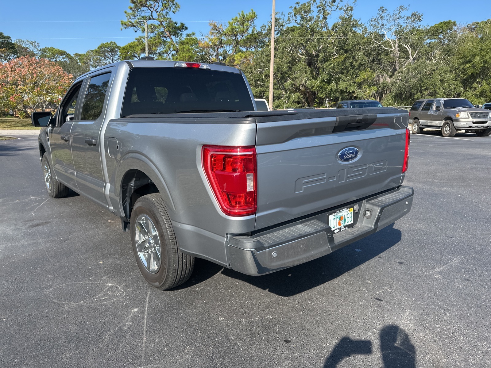 2023 Ford F-150 XLT photo 2
