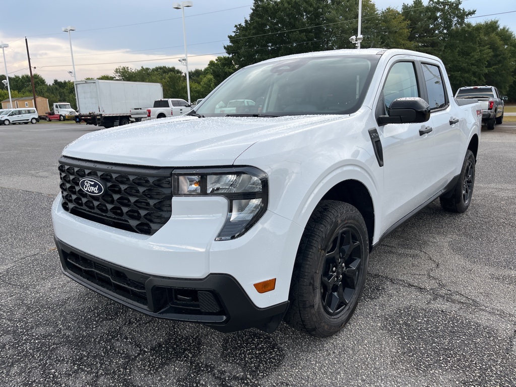 2025 Ford Maverick XLT's photo