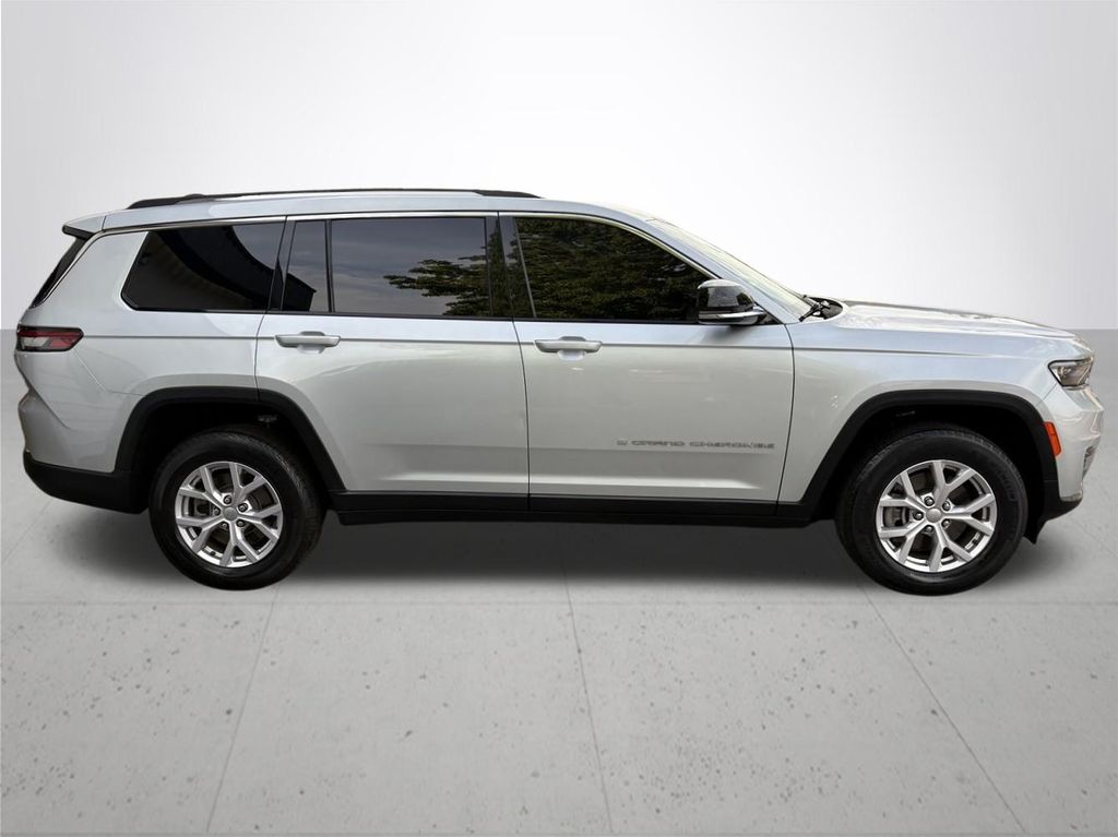 2022 Jeep Grand Cherokee Limited photo 6