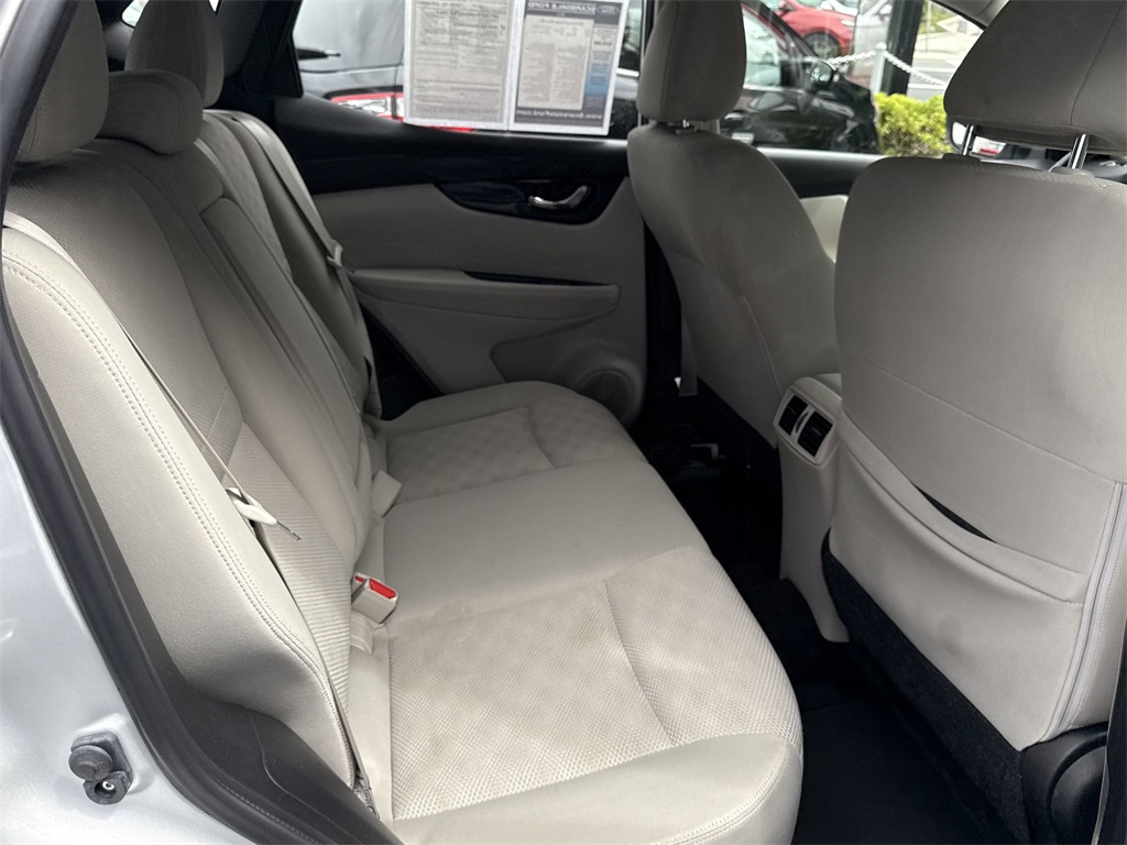 2019 Nissan Rogue Sport SV photo 35
