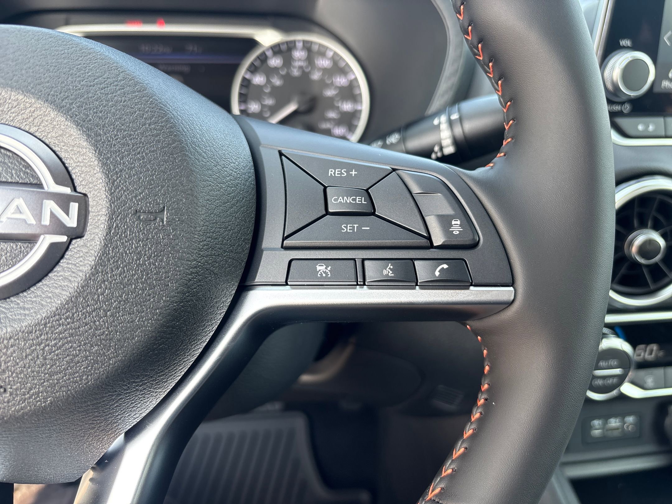 2025 Nissan Sentra SR photo 24
