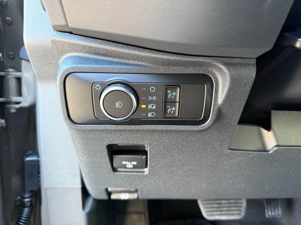 2025 Ford Bronco Outer Banks photo 4