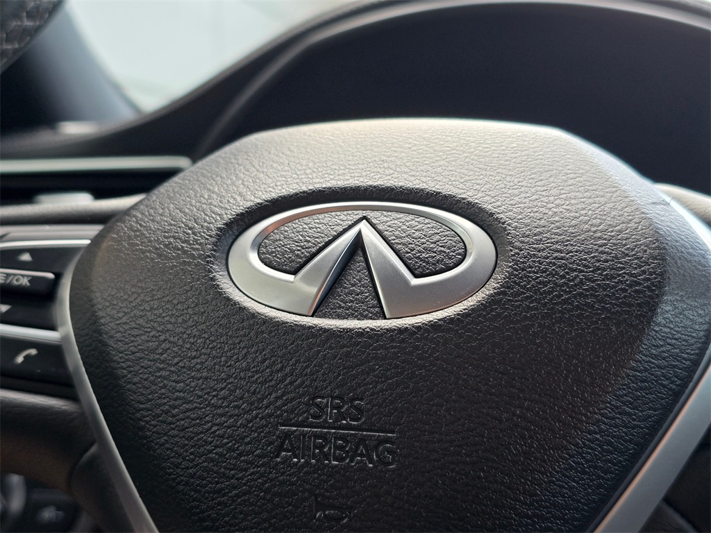 2022 Infiniti QX55 Essential photo 21
