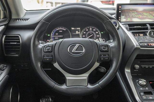 2021 Lexus NX 300h photo 9