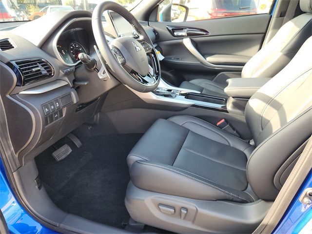 2025 Mitsubishi Eclipse Cross SEL photo 4