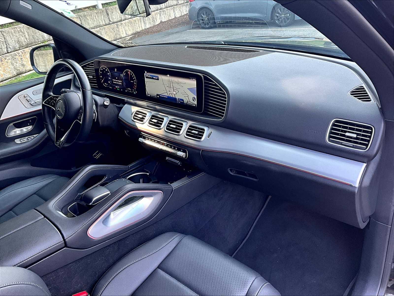 2024 Mercedes Benz GLE 450e photo 12