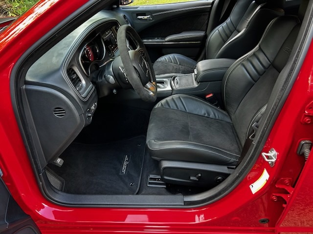 2021 Dodge Charger SRT8 Hellcat Redeye photo 4