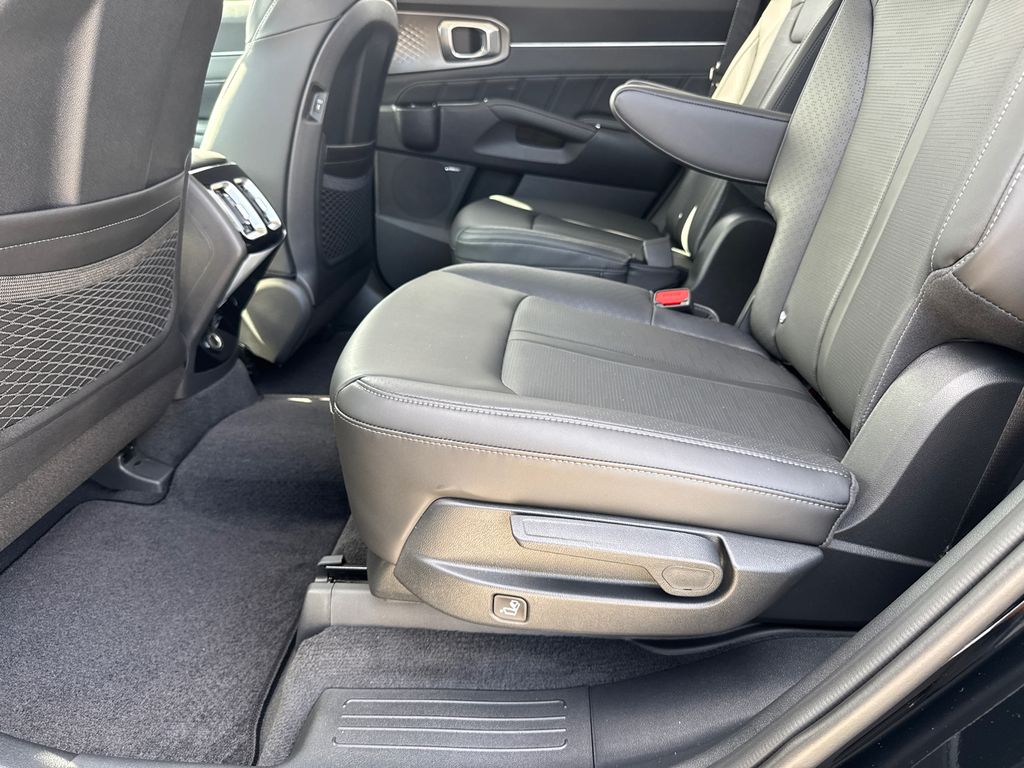 2026 Kia Sorento EX photo 22