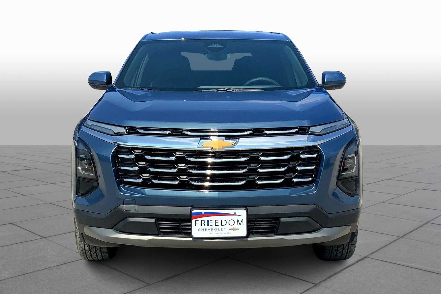 2026 Chevrolet Equinox LT photo 3