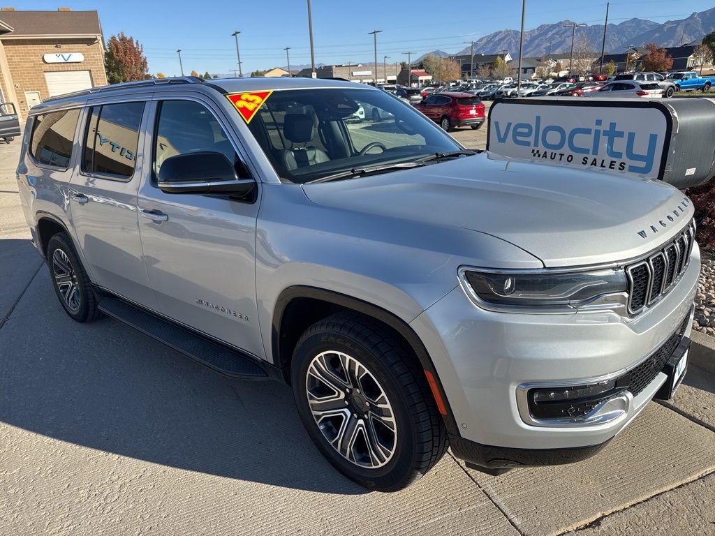 2023 Jeep Wagoneer L Series II's photo