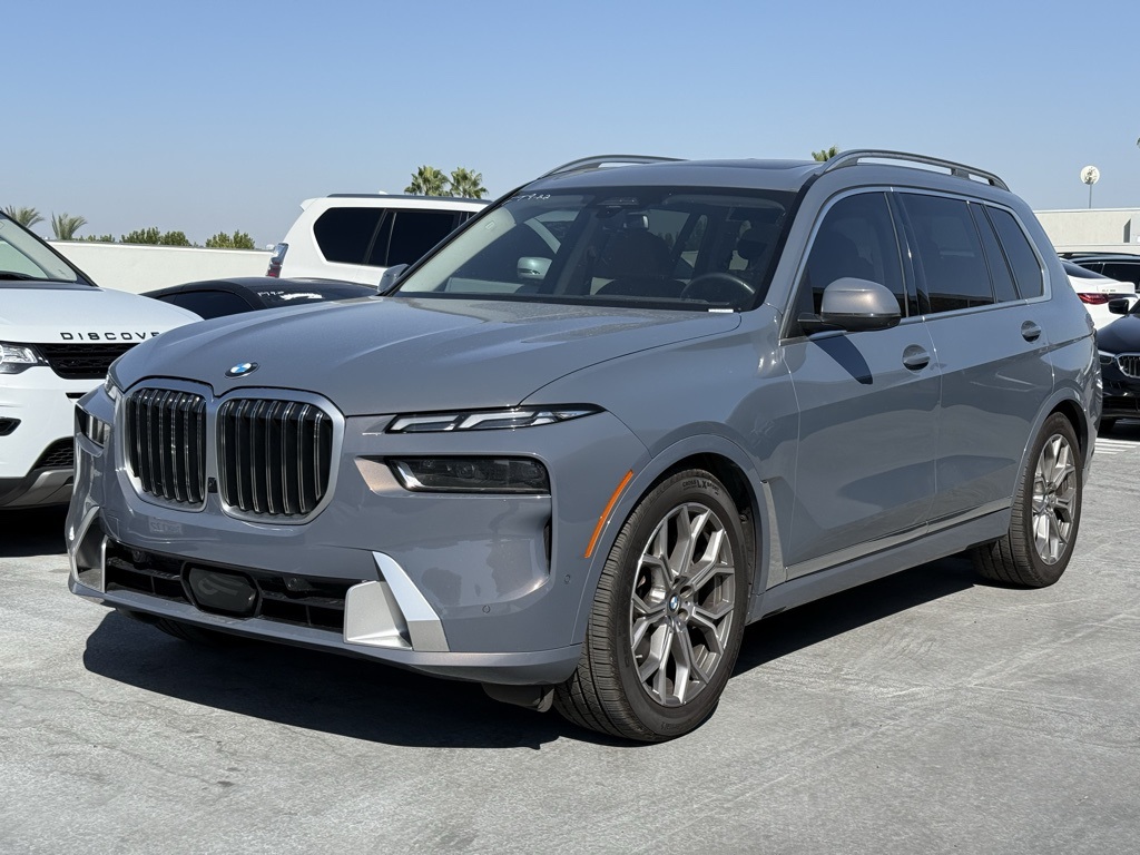 2023 BMW X7